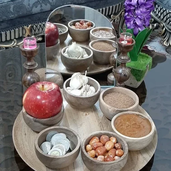 کاسه چوبی کوچک
